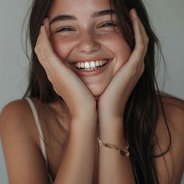 No Biggie 小意思 ✤ 花兒微笑鋯石手環