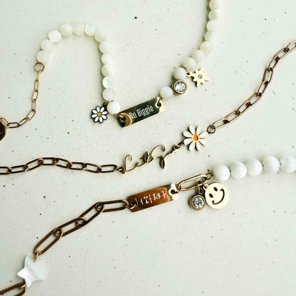 你很好｜微笑鋯石白蝶貝手環